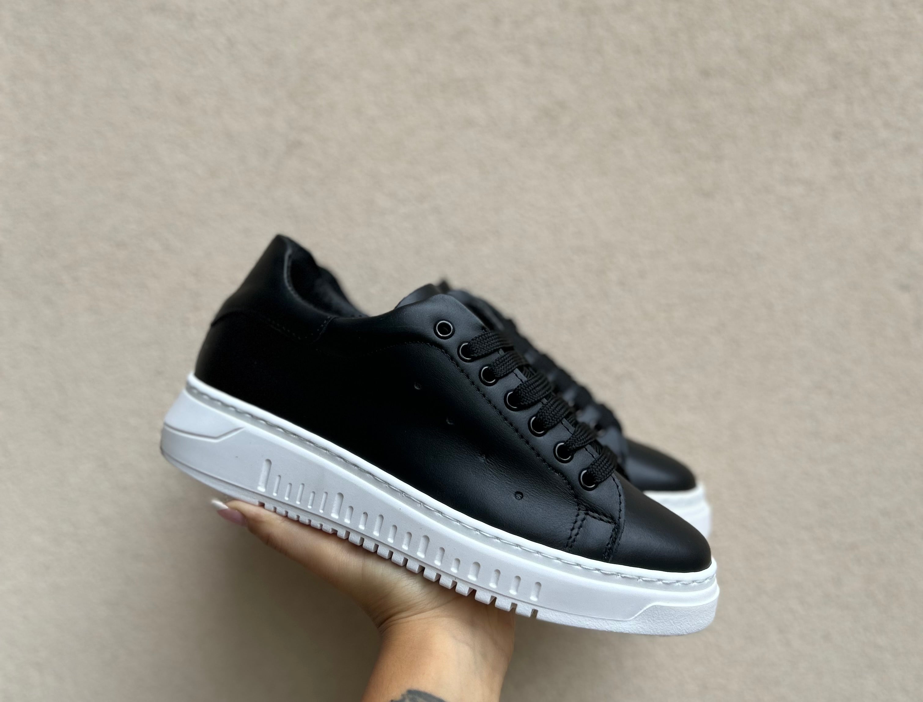 SNEAKERS VITELLO NERO